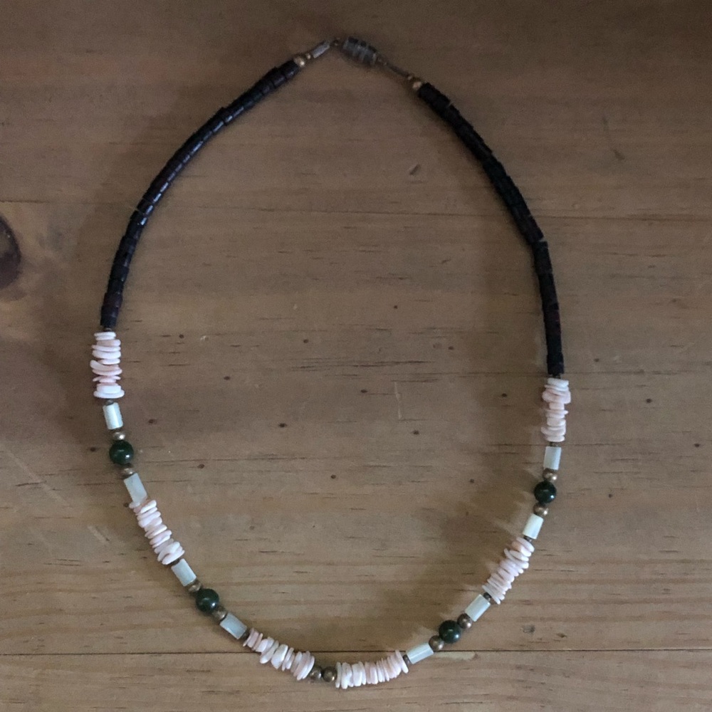 Vintage 70s boho natural stone jade coral wood bead choker necklace